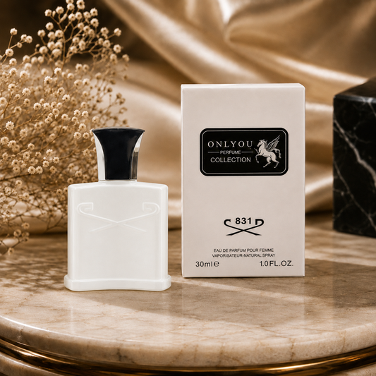 Flacon 831 Blanc d’Only You avec sa boîte