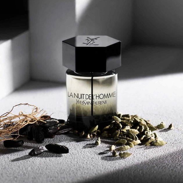 Yves Saint Laurent La Nuit de L’Homme – Eau de Toilette – Décant – vue 1 | Essence Royale